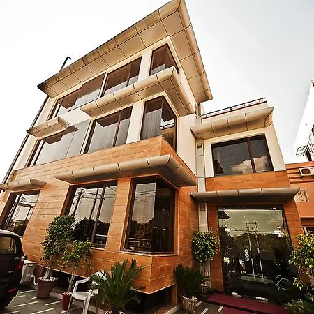 S.D Royal Inn